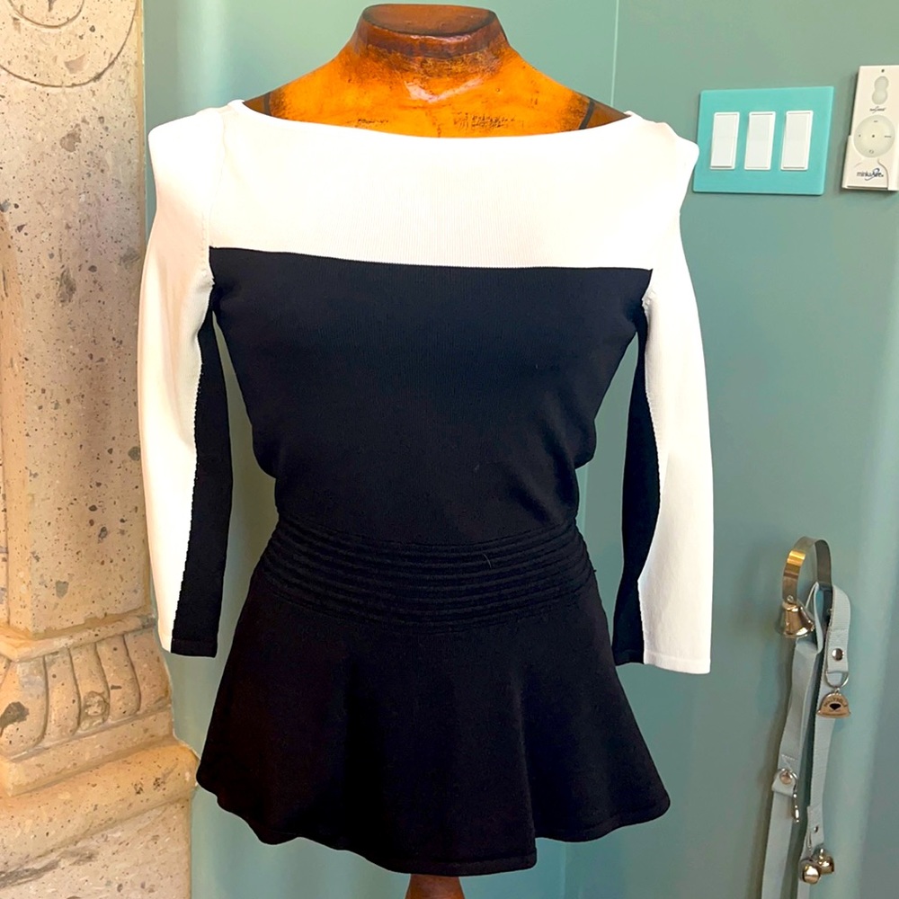 Cache black and white peplum top